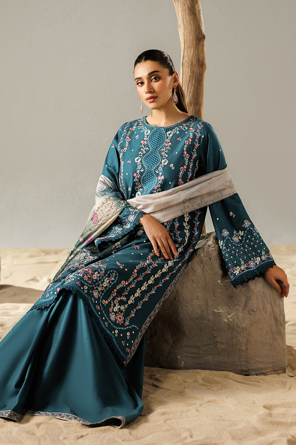 Embroidered Lawn MJ-26-10