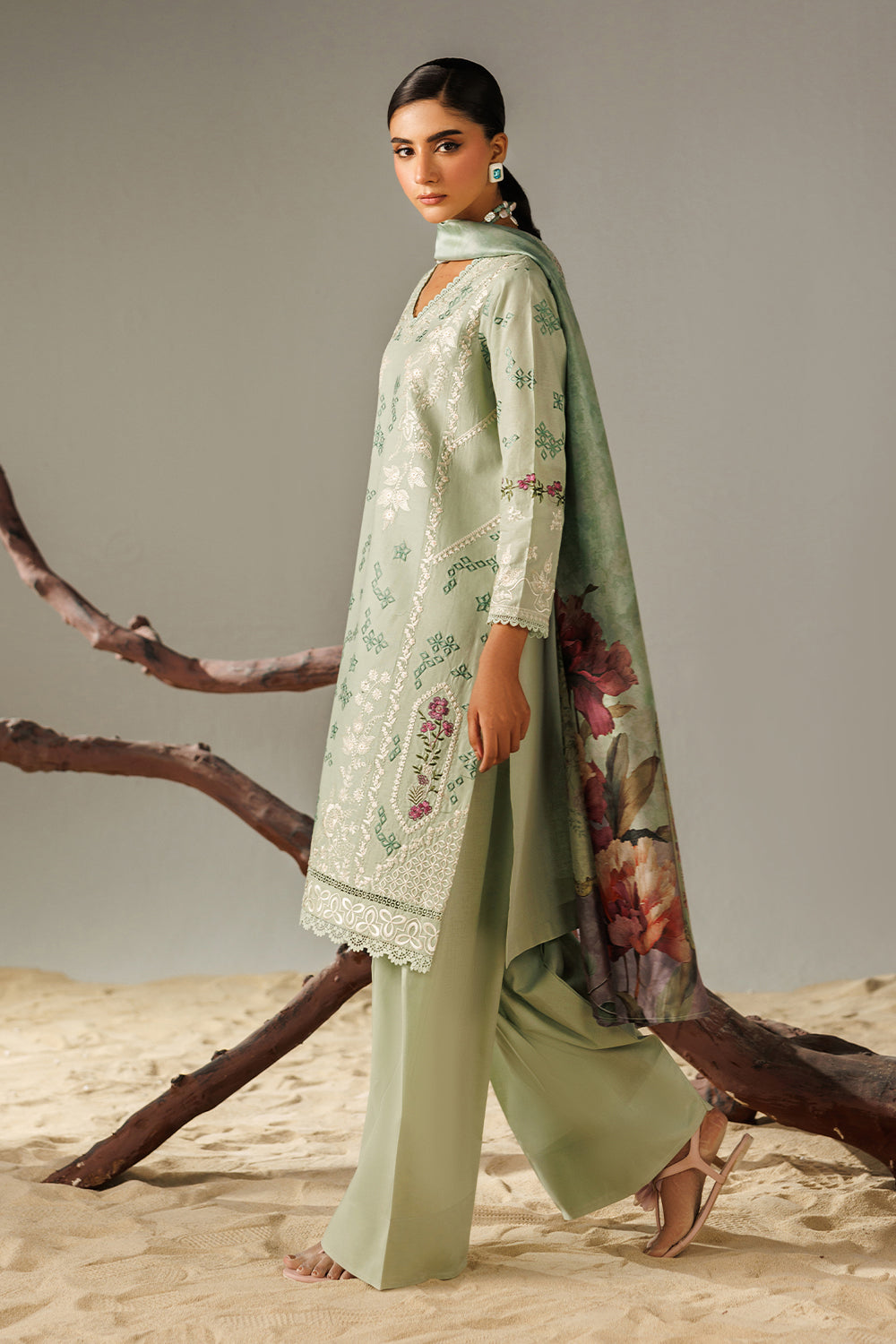 Embroidered Lawn MJ-26-13